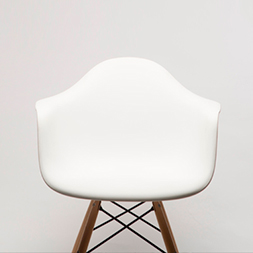 silla moderna blanca